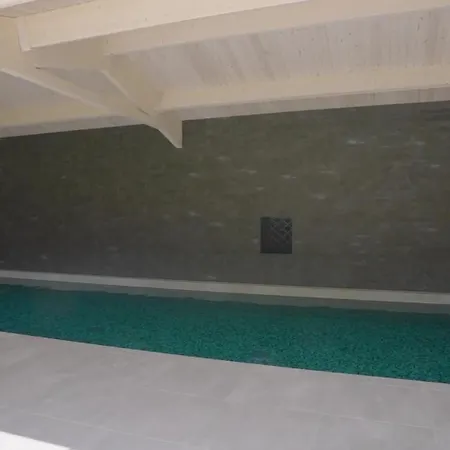 Villa Avec Piscine Chauffee, 3 Et 4 Salles De Bains Cannes